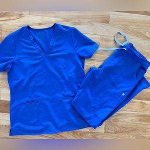FIGS scrub set: Women's Denim Yola™ - size small